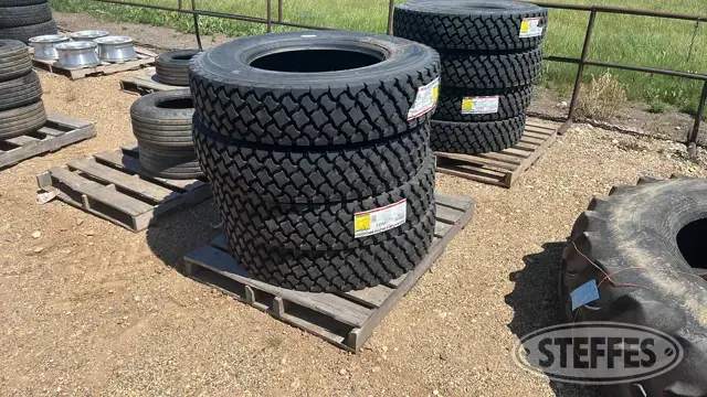 (8) Longmarch 11R24.5 tires