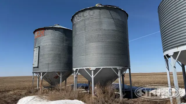 Rosco hopper bin