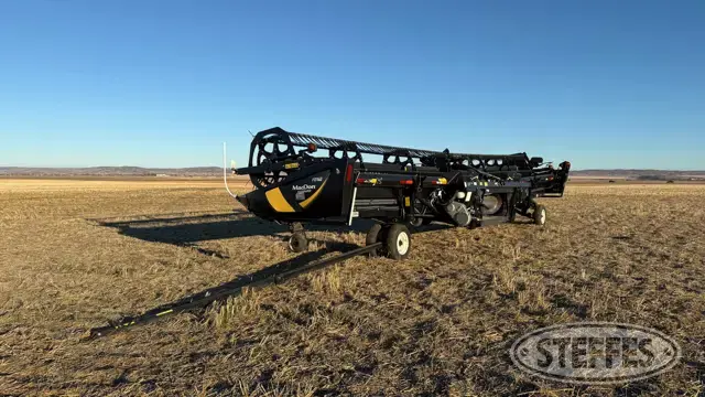 2019 MacDon FD140
