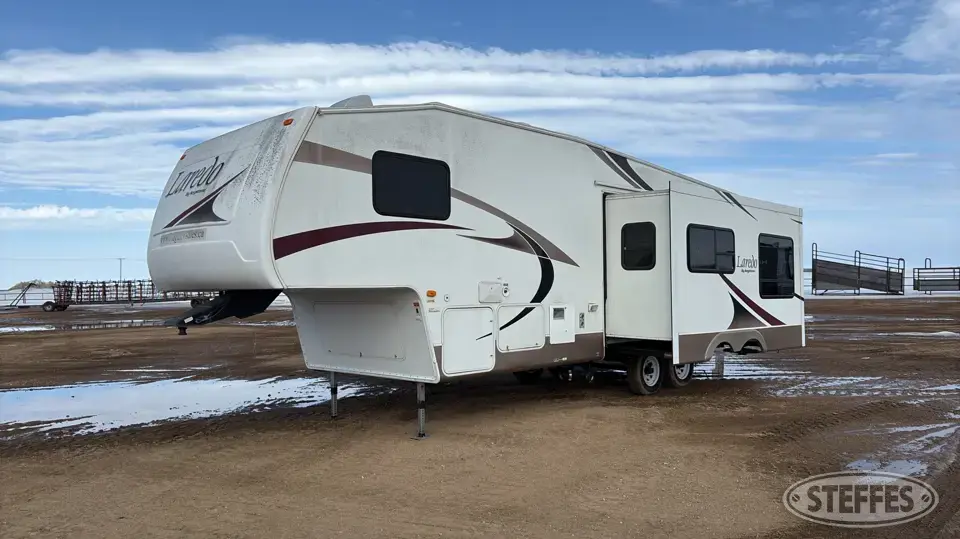 2005 Keystone Laredo 29RK Camper