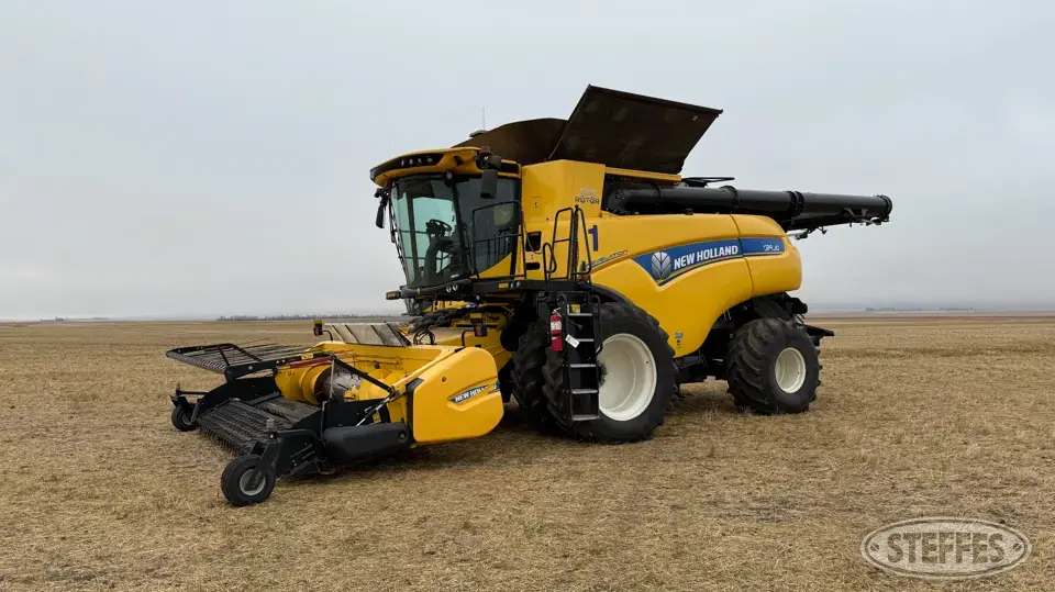 2018 New Holland CR8.90 Combine