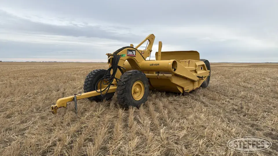 Lever Industries 70F Pull Scraper
