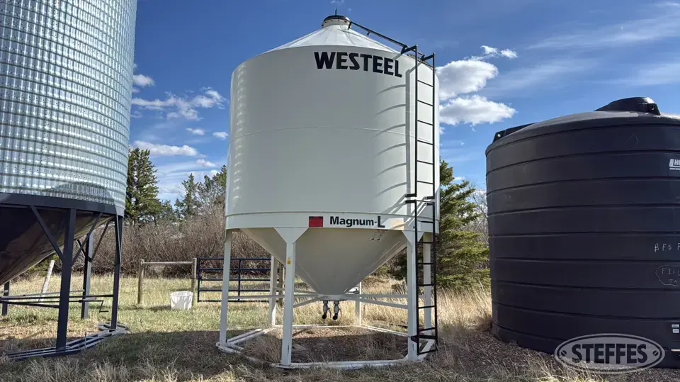Westeel hopper bin