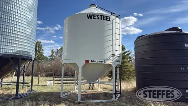 Westeel hopper bin