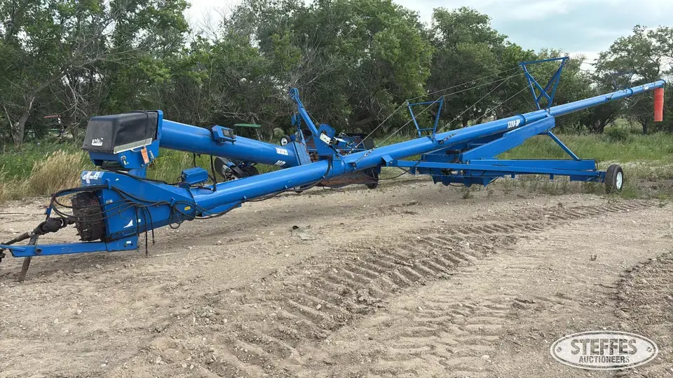 2010 Brandt 1390-HP Swing Hopper Auger