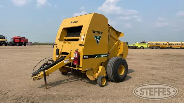 2016 Vermeer 605N