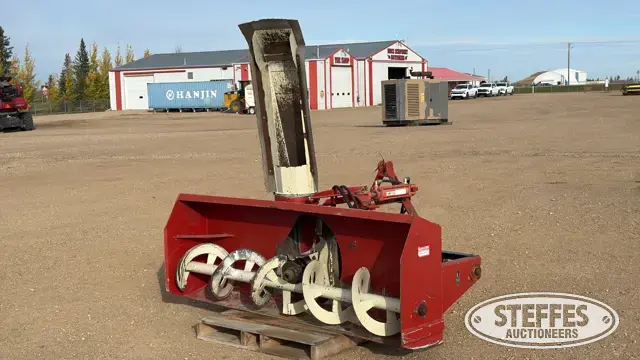 Buhler Farm King 840