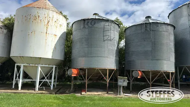 Rosco hopper bin