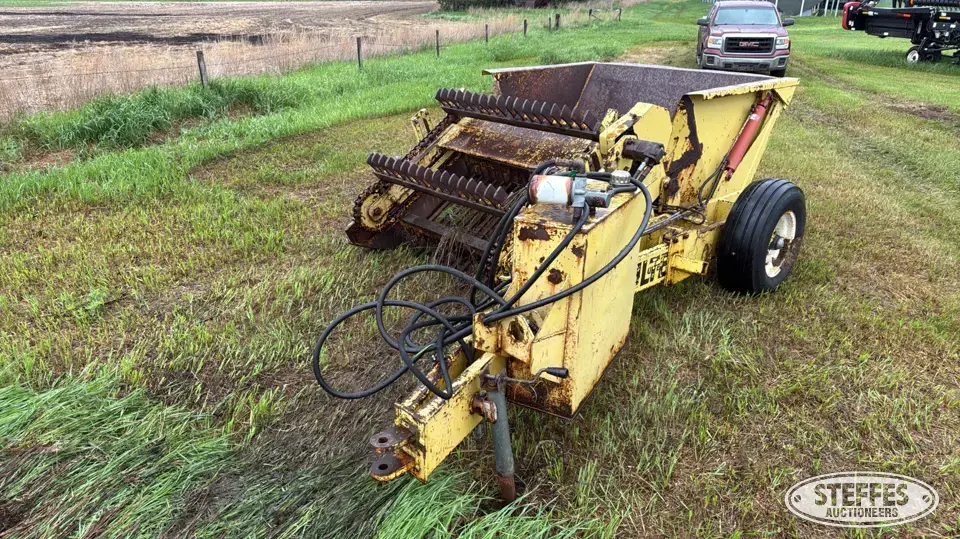 Schulte conveyor rock picker