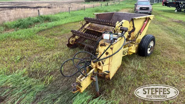 Schulte conveyor rock picker