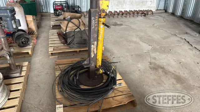 Shop-built hyd. sprayer jack