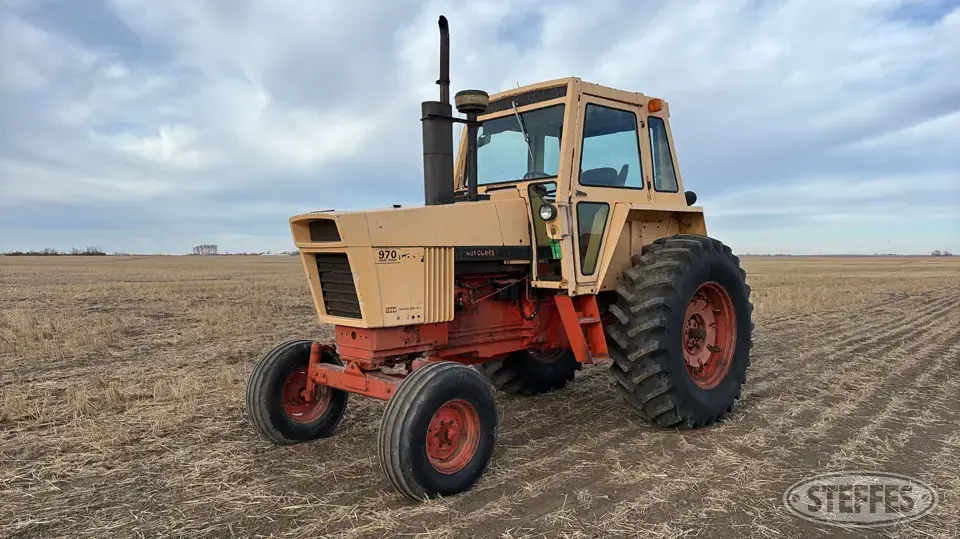 1973 Case 970 Agri King 2WD Tractor