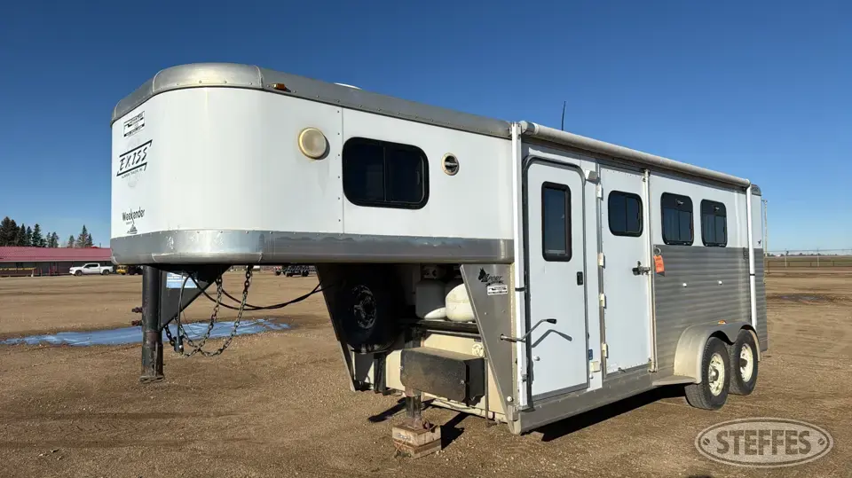 2003 Exiss Sport Gooseneck Livestock Trailer