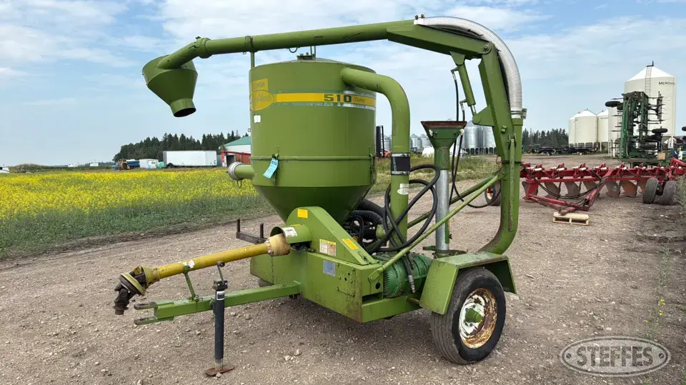 Walinga Agri-Vac 510 Deluxe Pneumatic Grain Equipment