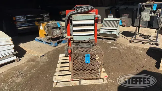 (2) Ruffneck fan-cooled heat-exchanger units