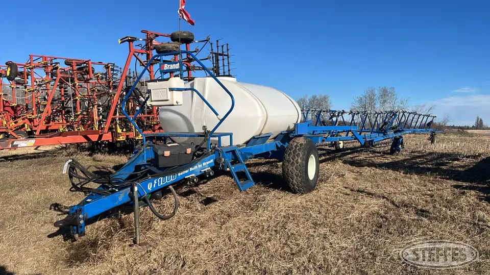 Brandt QF1000 Pull-Type Sprayer