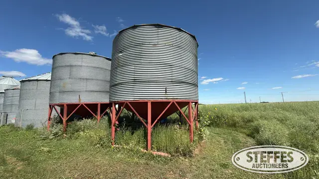 Westeel-Rosco hopper bottom bin
