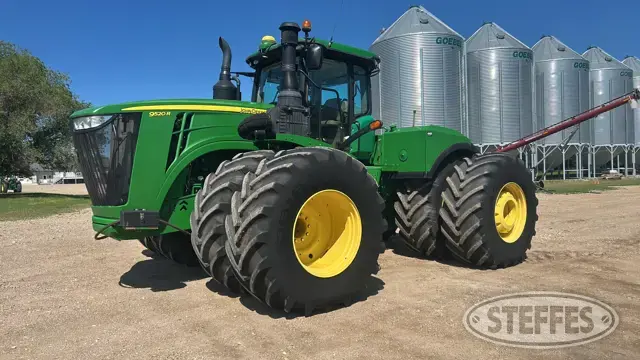 2016 John Deere 9520R