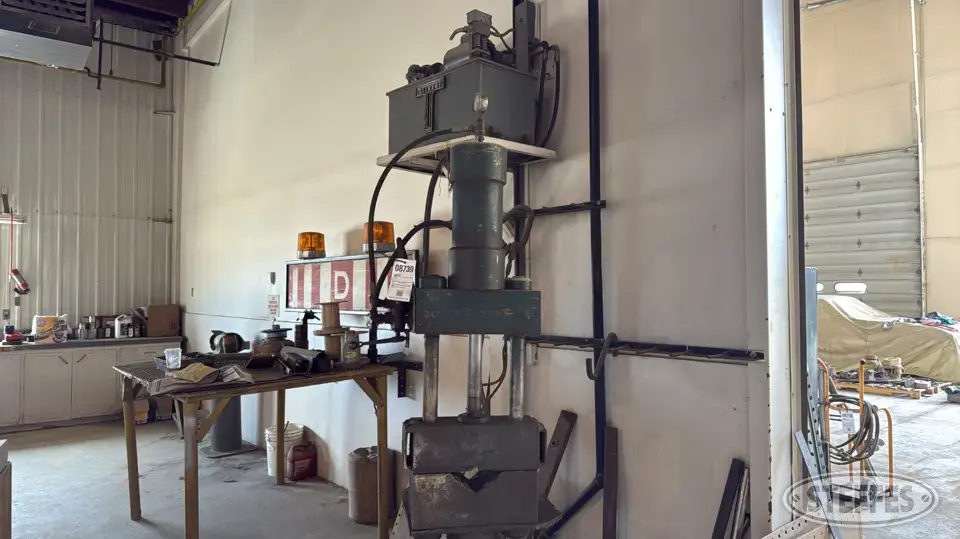 Vickers shop press Machine Tool
