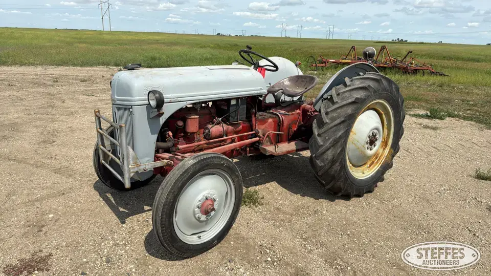 1948 Ford 8N Collectible Tractor