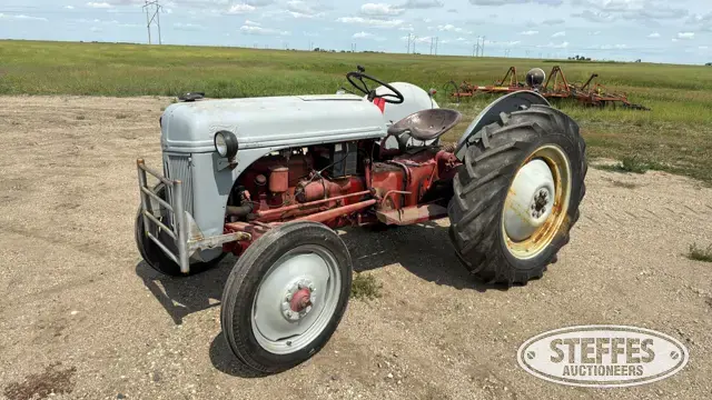 1948 Ford 8N