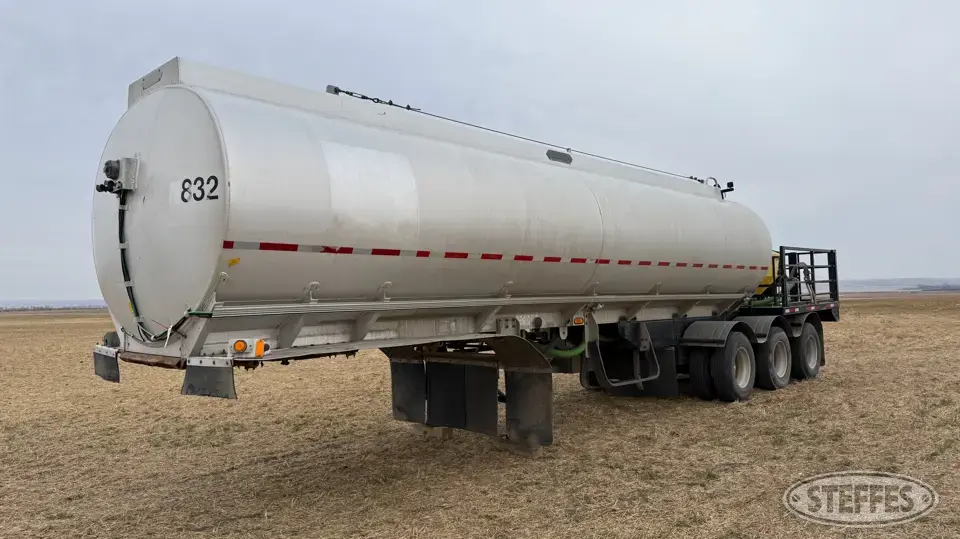 1993 Advance Tank Trailer