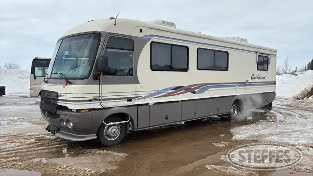 1995 Fleetwood Pace Arrow 33L