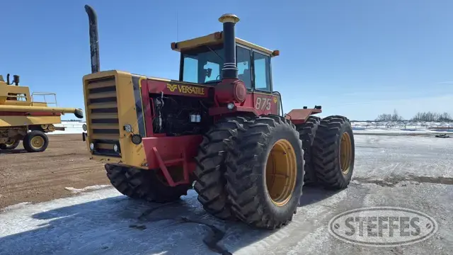 1980 Versatile 875