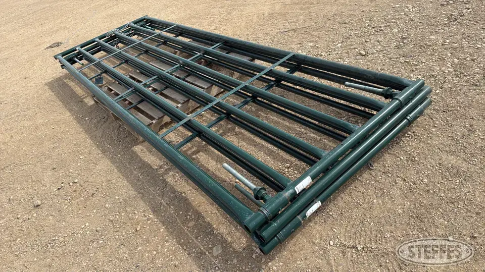 Hi-Hog 610 Livestock Handling