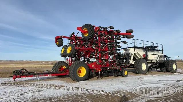 2019 Bourgault 3320-66PHD