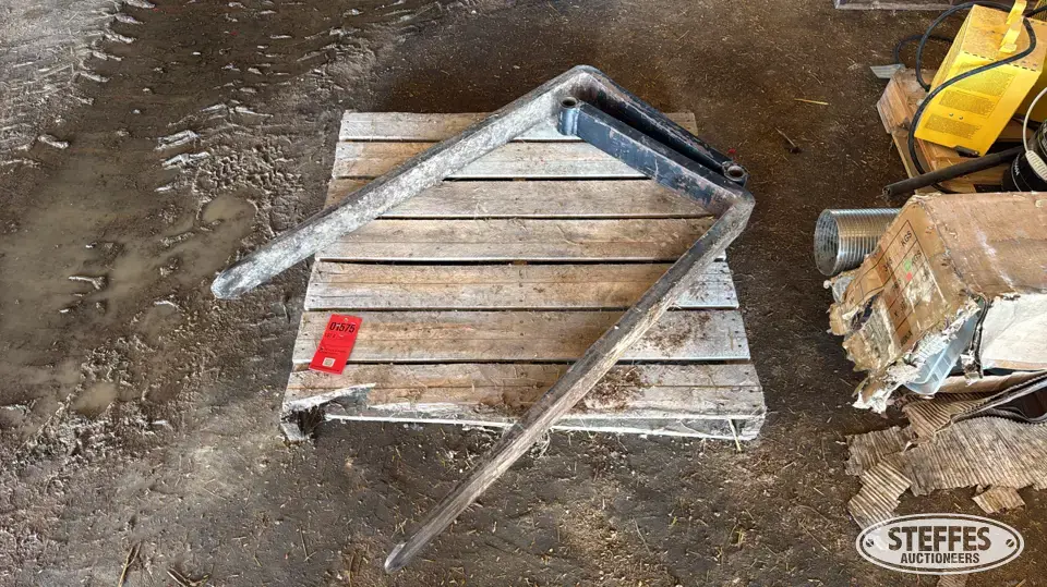 (2) Pallet forks Ag Equipment Part