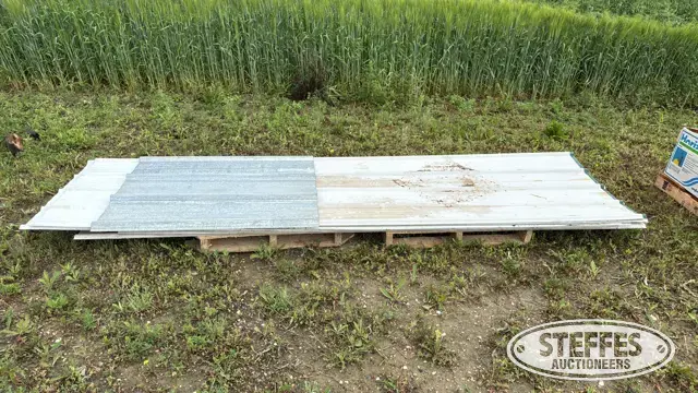Approx. (17) tin sheets