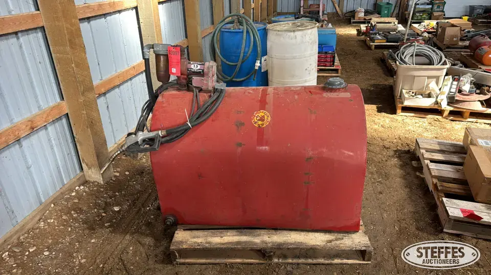 Westeel-Rosco 160 gal. fuel tank