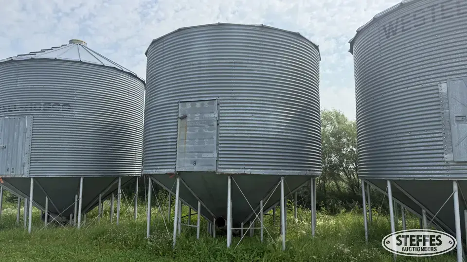 Westeel-Rosco hopper bin