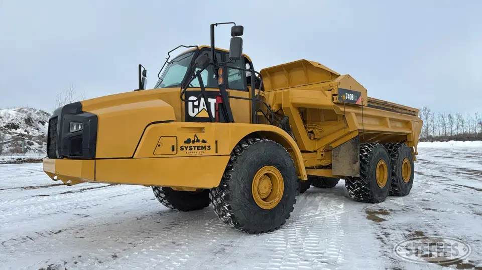 2013 CAT 740B Mining Truck