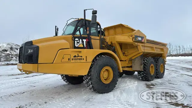 2013 CAT 740B