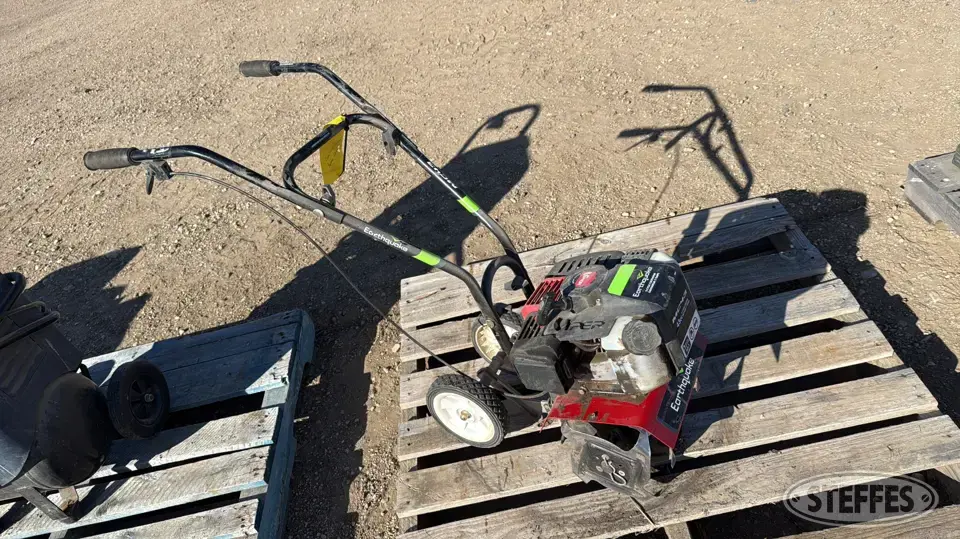 Earthquake MC43 Viper Rotary Tiller
