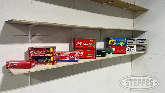 (14) Diecast collectible race cars