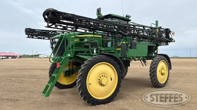 2012 John Deere 4830