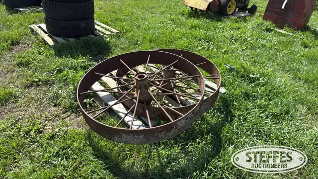 (2) Wagon wheels