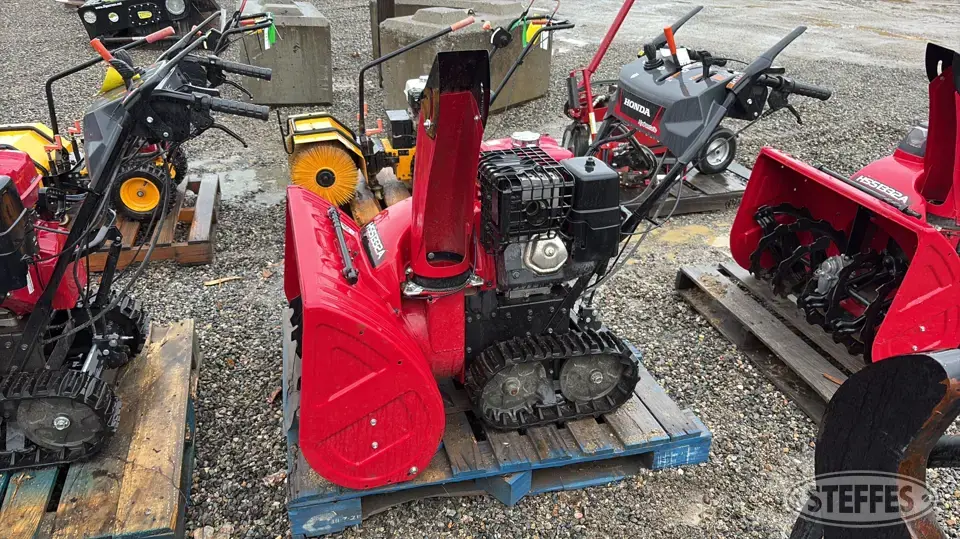 Honda HSS1332A Self-Propelled Snowblower