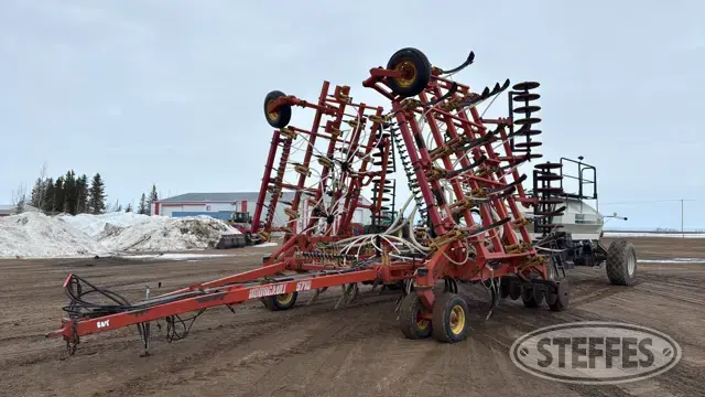 1999 Bourgault 5710