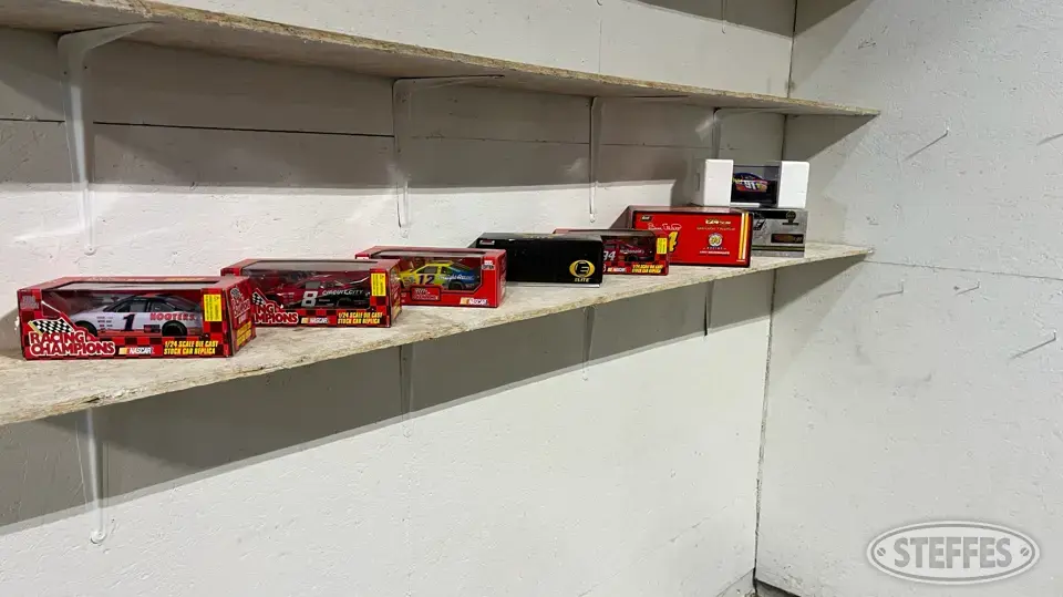 (7) Diecast collectible race cars Toy