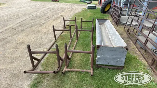Feed bunk & (2) frames