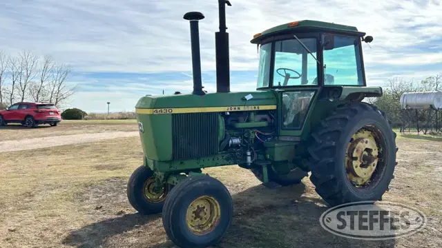 1976 John Deere 4430