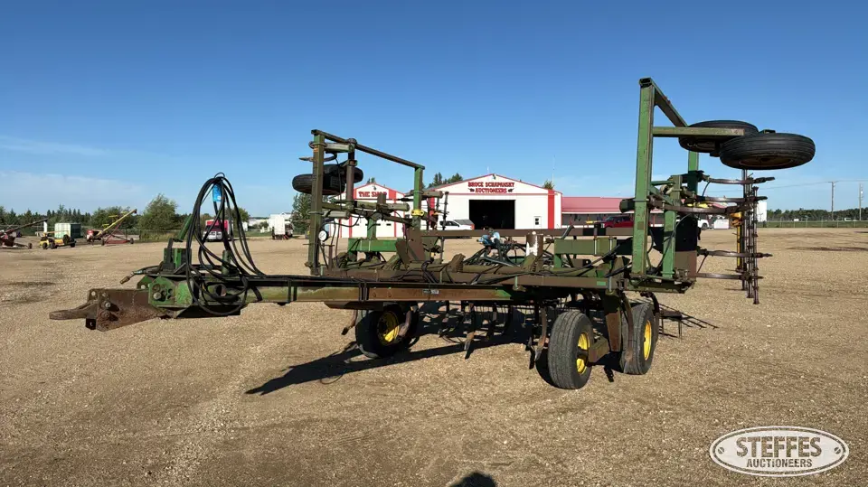 John Deere 655 Field Cultivator