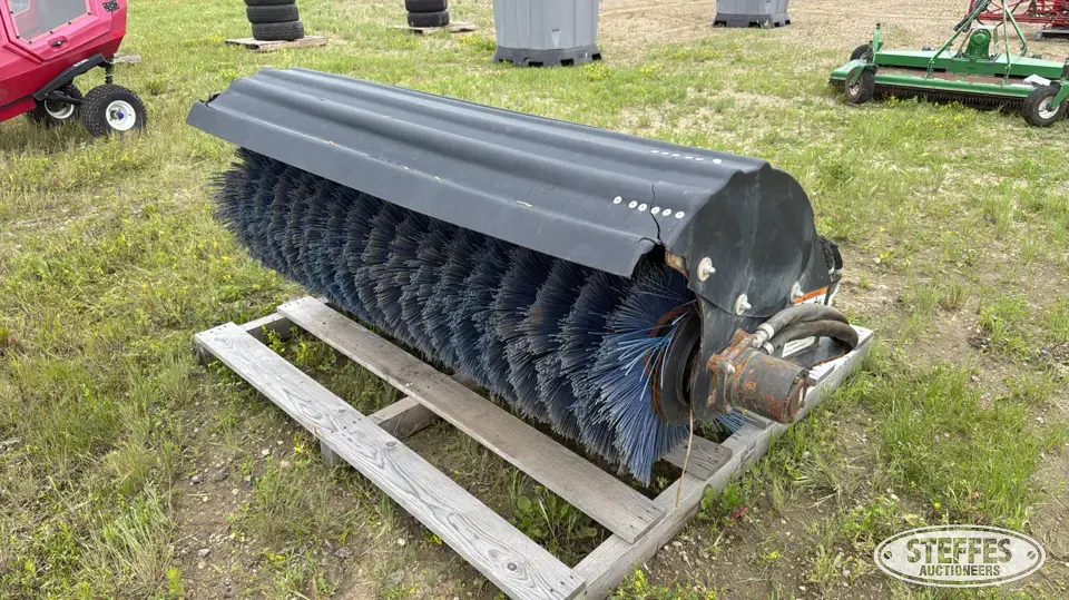 2013 Bobcat 68 Angle Broom Skid Steer Broom