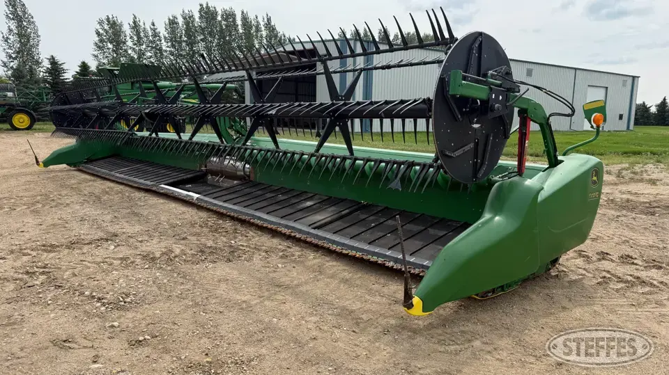 2017 John Deere 640FD Draper Head