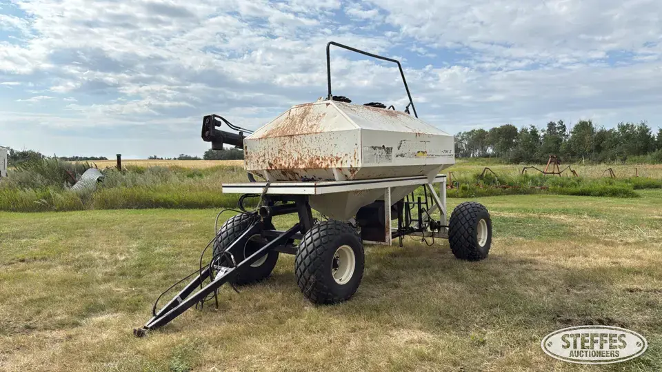 Bourgault 2155 Commodity Cart