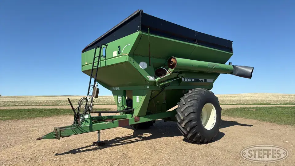 1988 Brent 772 Grain Cart